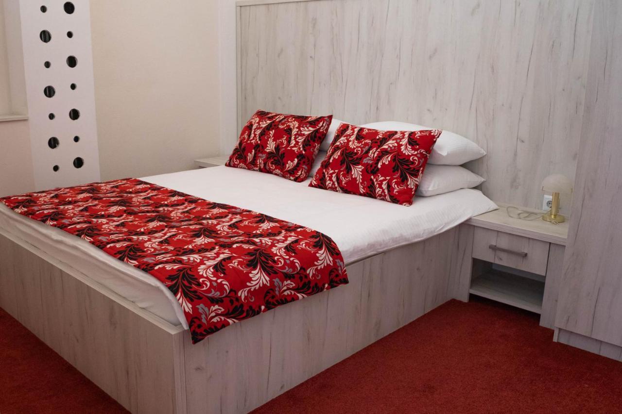 Apartmani I Sobe Centar Бугойно Екстериор снимка