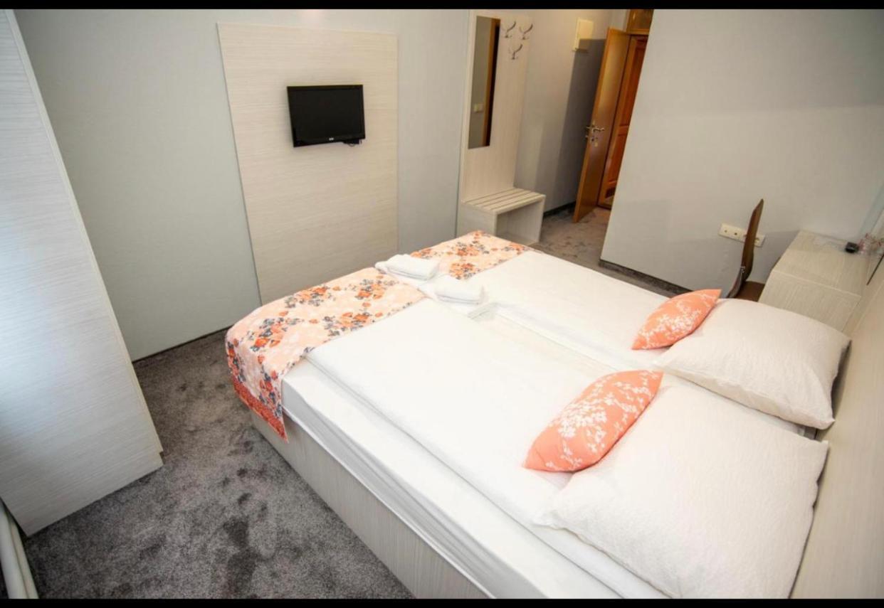 Apartmani I Sobe Centar Бугойно Екстериор снимка